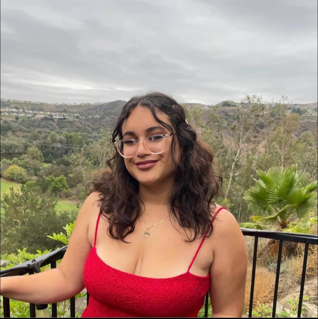 Barely legal teen whore : Elena