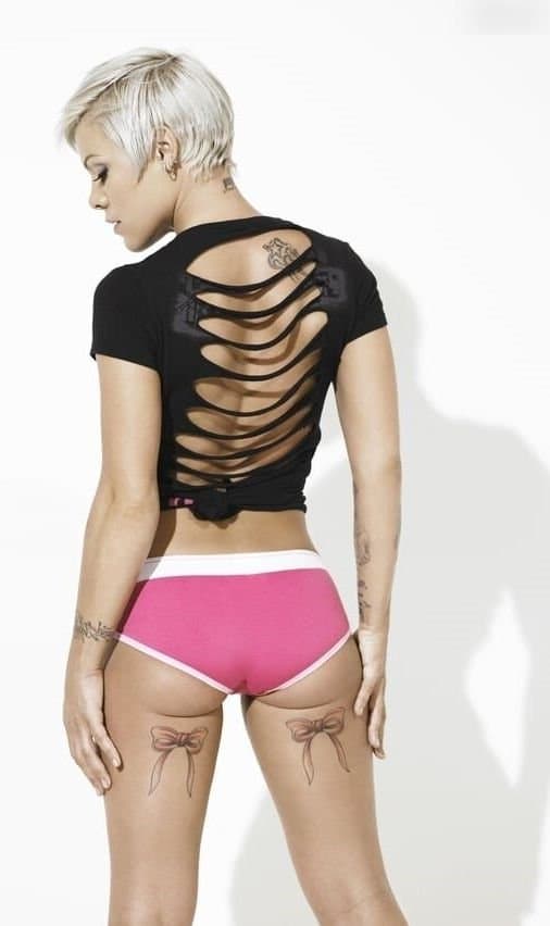 Pink Banging Body & Hot Ass & Petite Suckable Tits Has Me Dripping For The Goddess ?