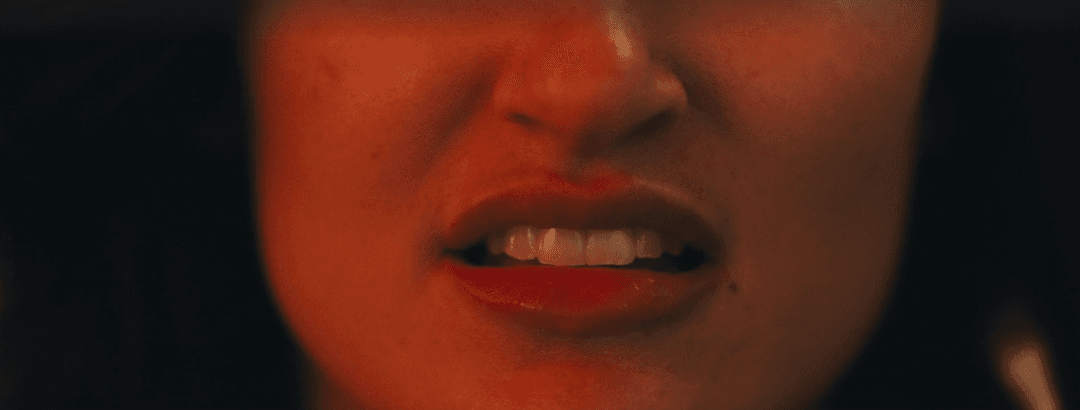 Click to view full size smoking horror hottie from horror movie A