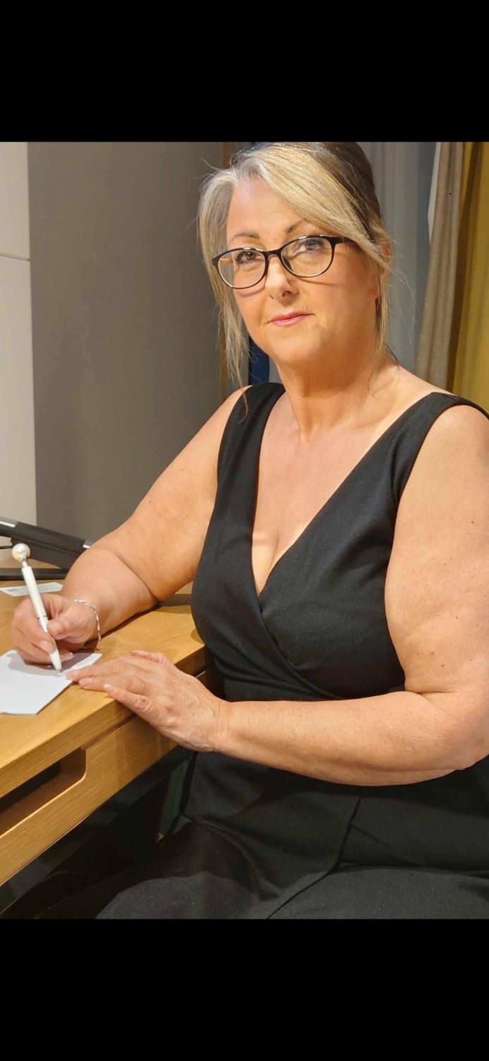 Uk Ellen  Mature Preston Escort