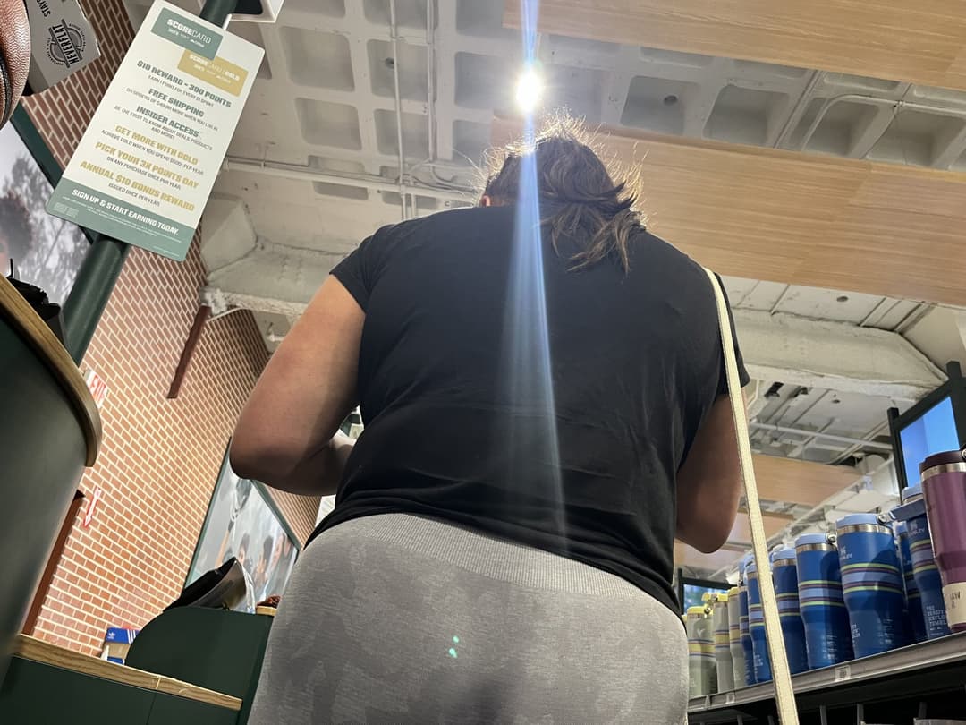 College Teen Shopping Store