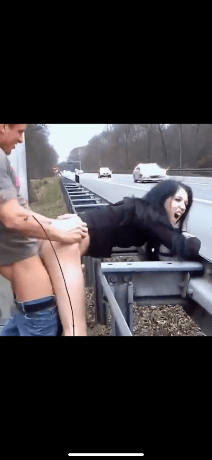 U have NO MIND 2 fuck by freeway w all those people 2 see ??