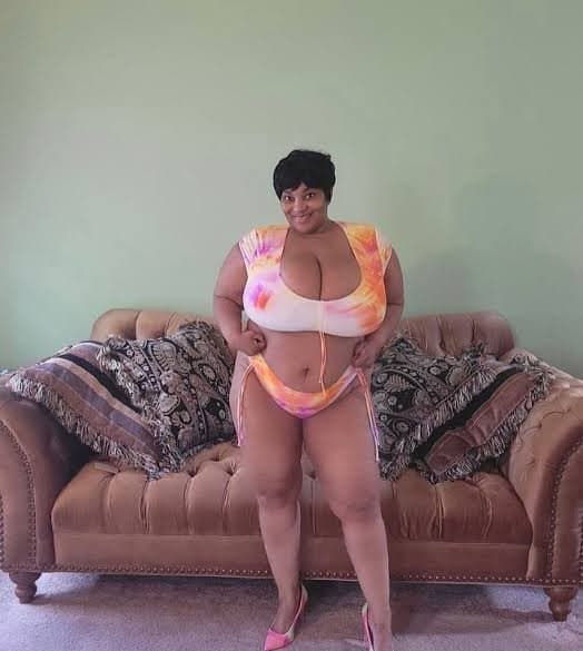 Click to view full size Mature Milf With Super Sized Titties I Want Her Bad Bad& I Would Not Pull Out