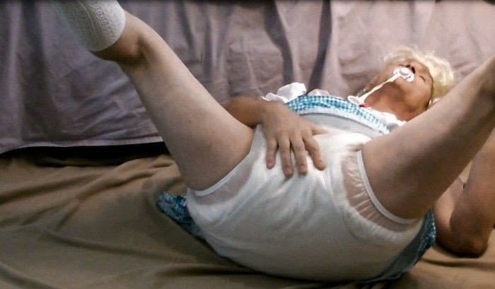 ABDL Diapered sissybaby Peter went in pretty blue dress