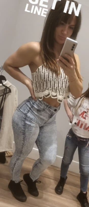 Click to view full size Boston fitness milf Lindsey duguay