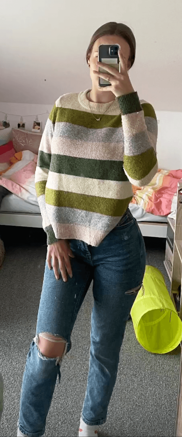 18 year old Jasmin dreams of a Strangers forcing cum up her little body