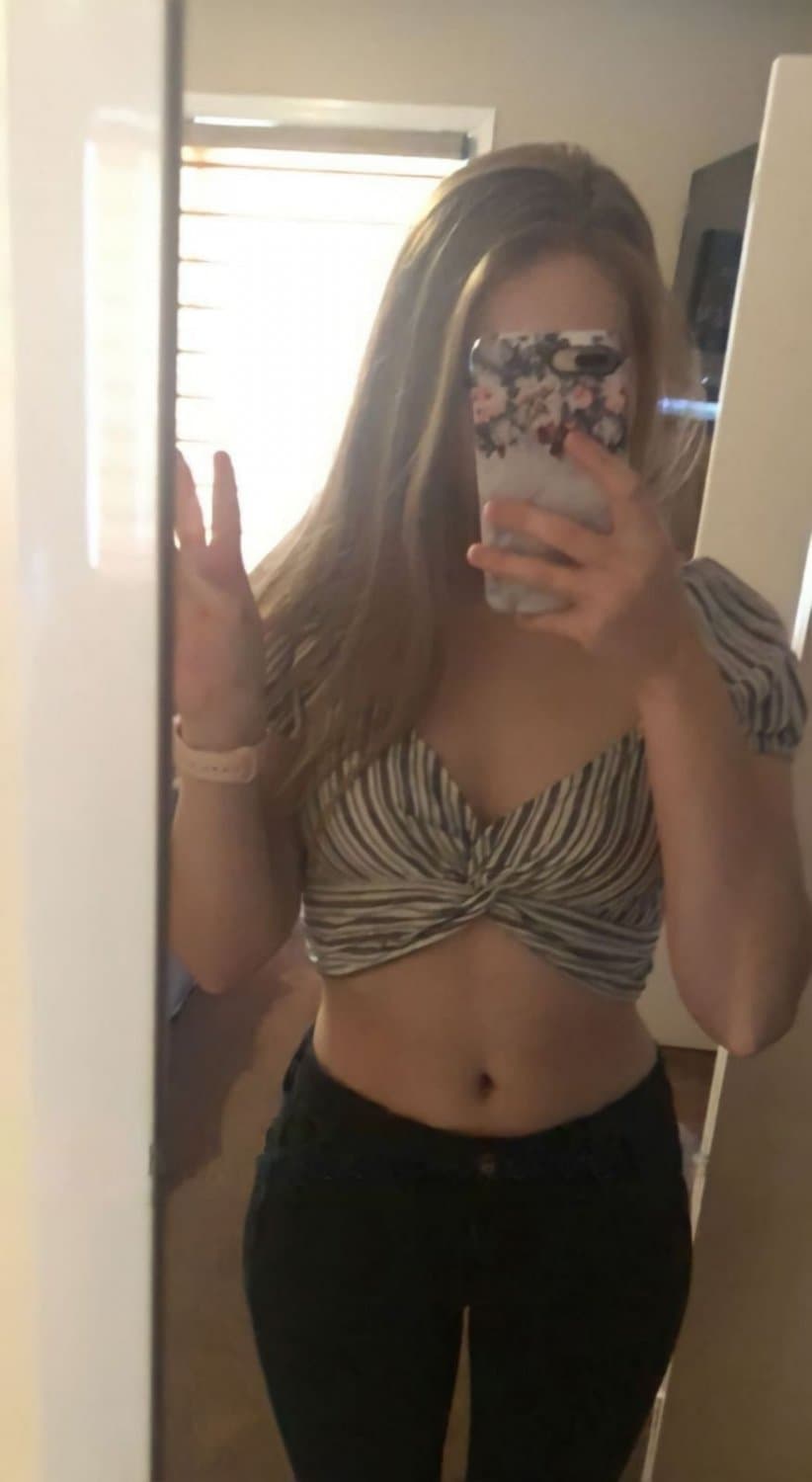 Petite Kik slut Mckenzie here to drain some cocks