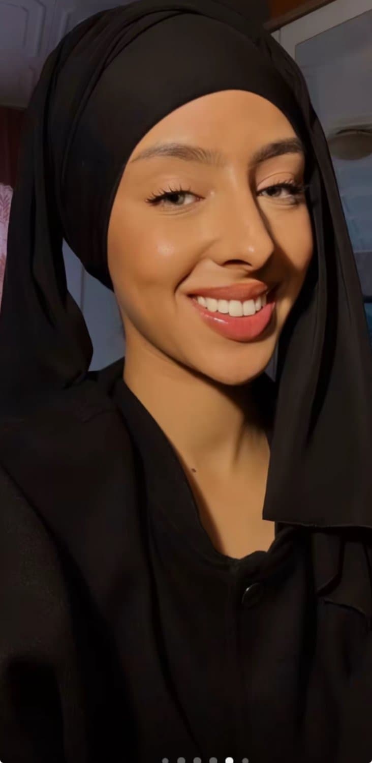 Hijabi Arab feet and spit compilation