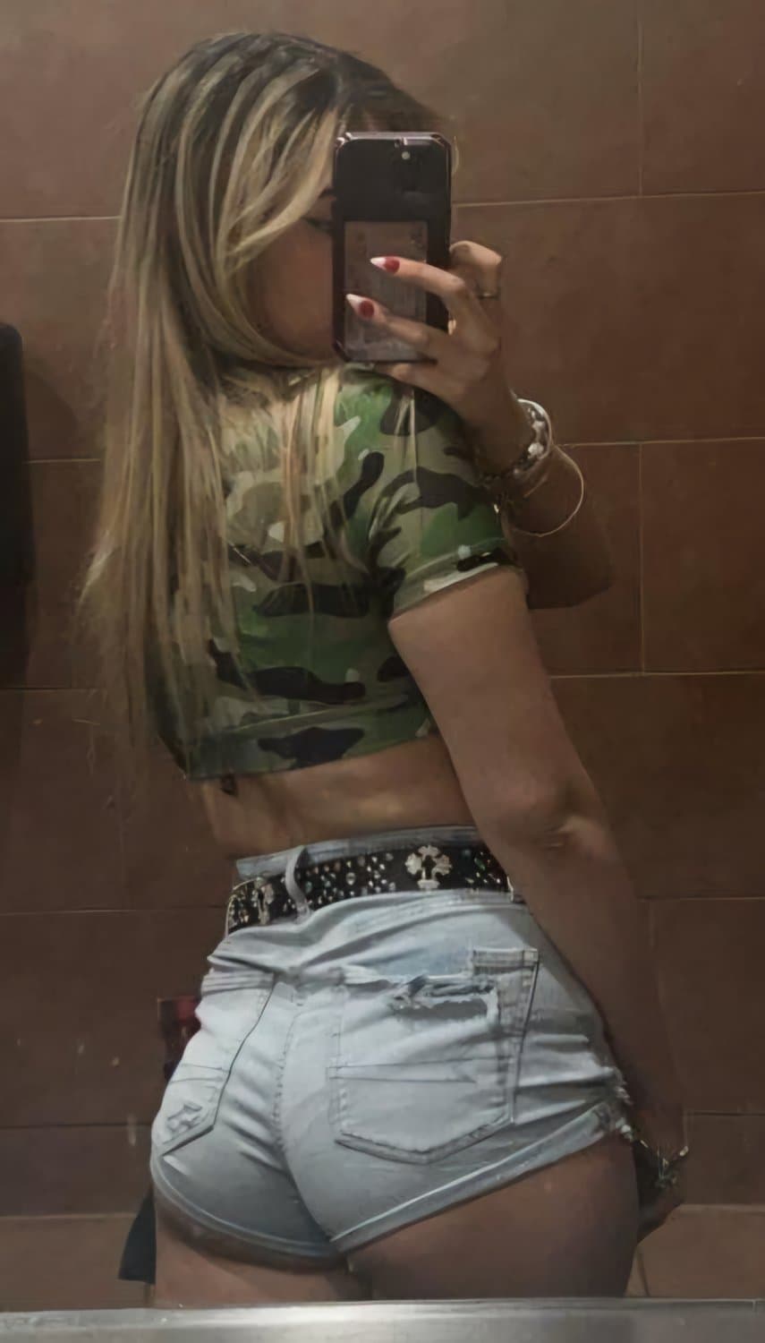 Janessa from Michigan Ass at Twin Peaks