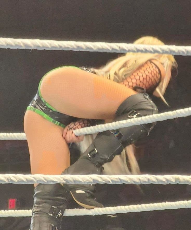 Quisiera darle a Liv un anal en ese culote que se carga