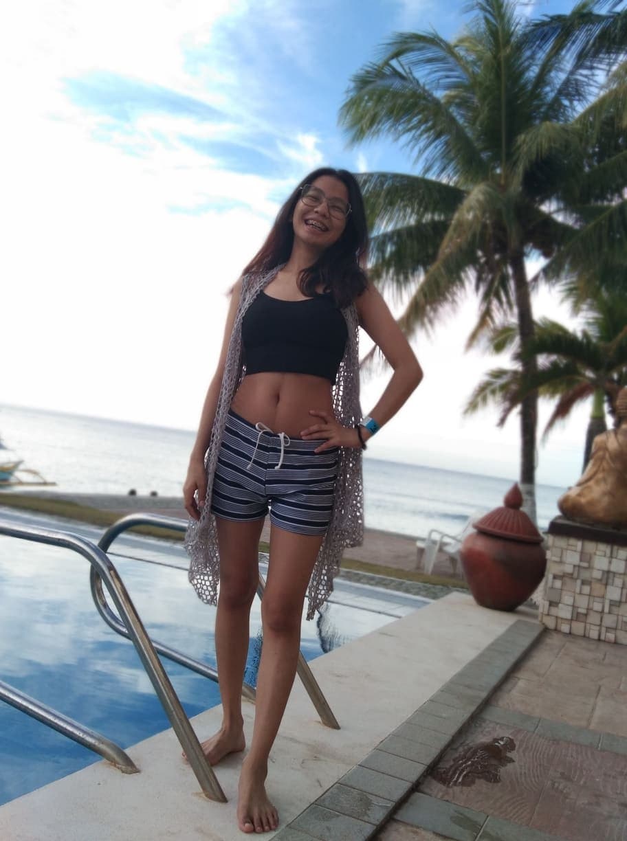 Click to view full size Pinay coed