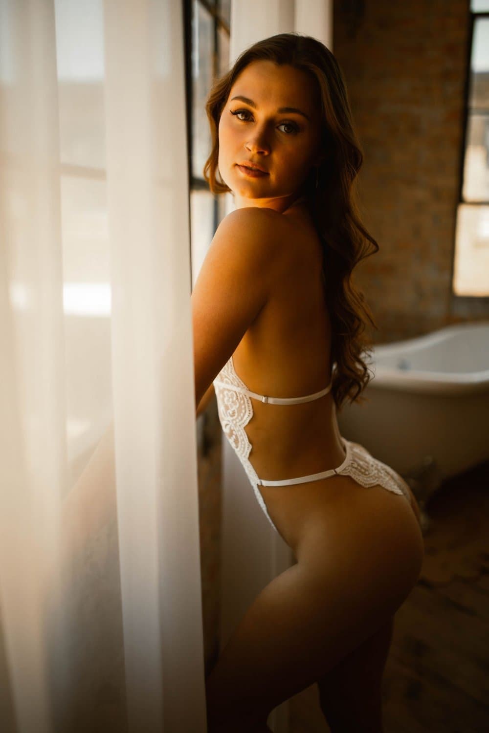 Skinny bubble butt brunette boudoir