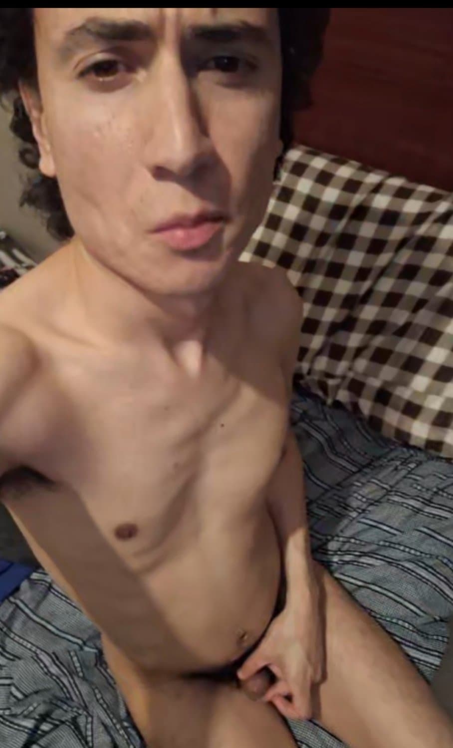 Pathetic Tiny virgin loser faggot with Tiny dick Sc: Gil_ross2021