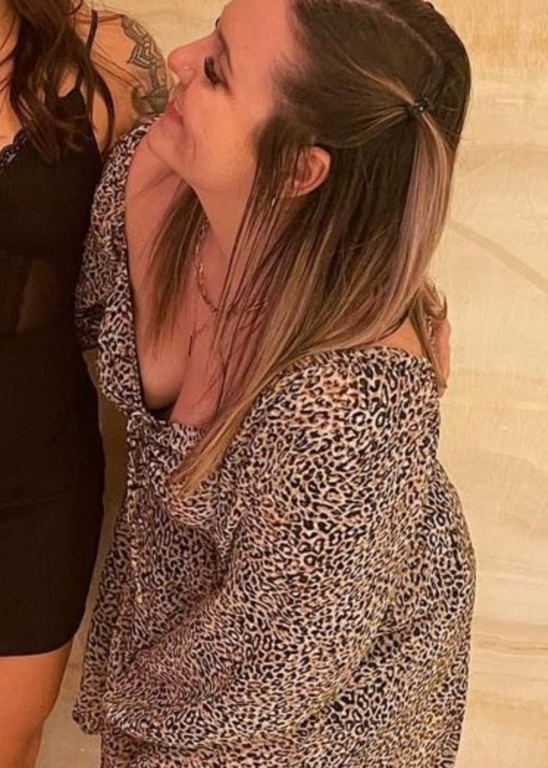 Comment ‘she’s a whore’ if ur looking down my buddy’s MILF pawg gfs dress & jacking off