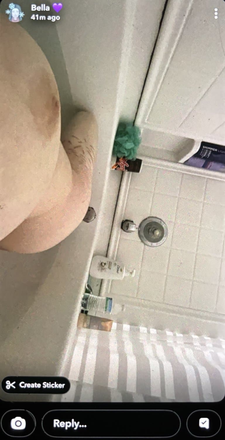 Horniest thick white teen snapchat slut gets her nudes leaked! Dumb Webslut fuck meat