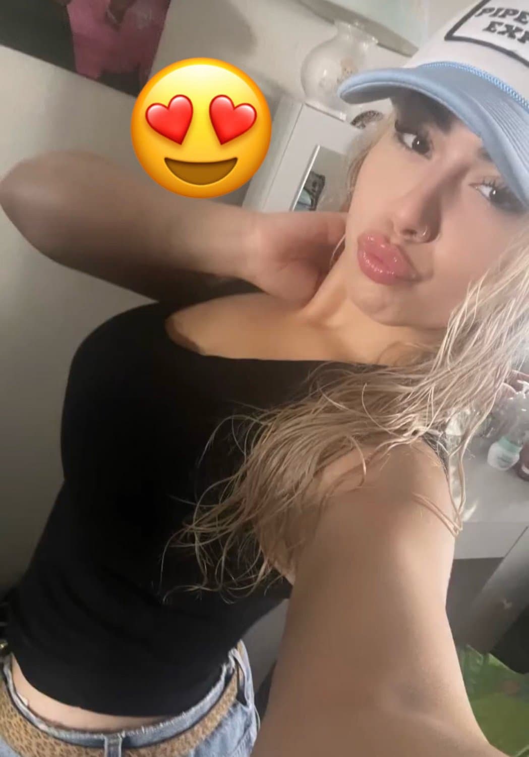 Duck lips pouting teens dsl