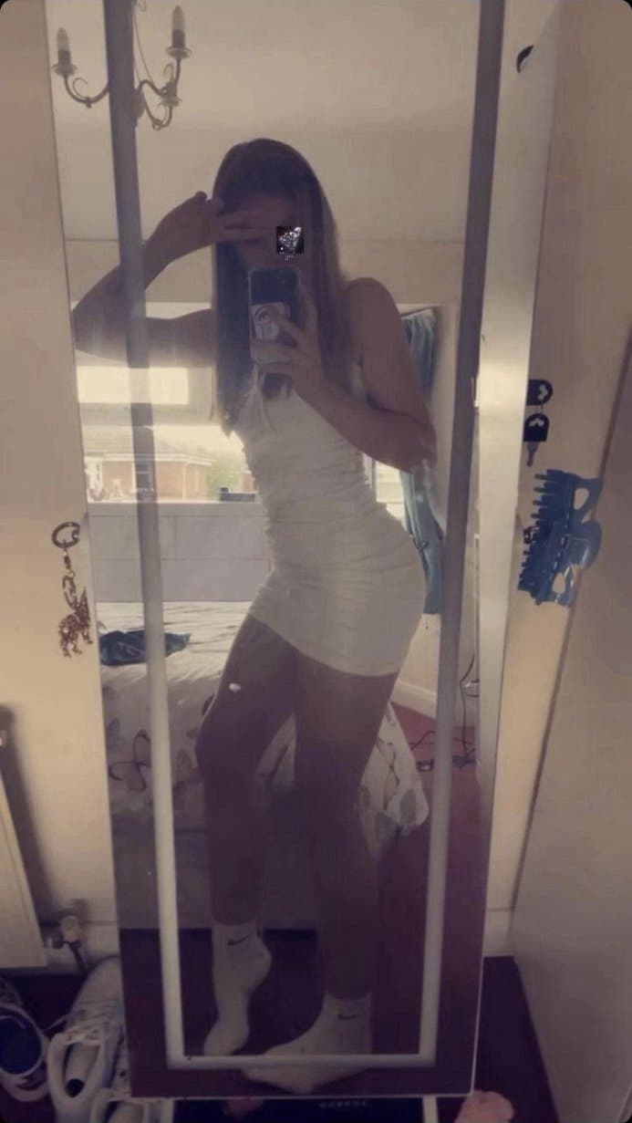 Click to view full size what my slutty uni gf sent me sunday morning ? think she enjoyed it? kik loucuccuk