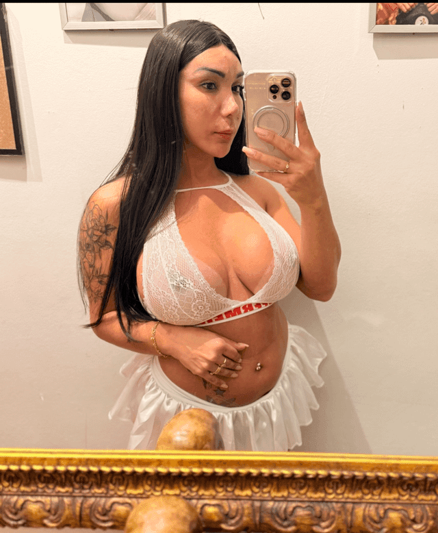 Sabrina Suzuki, Trans Pauzuda Gostosa Demais