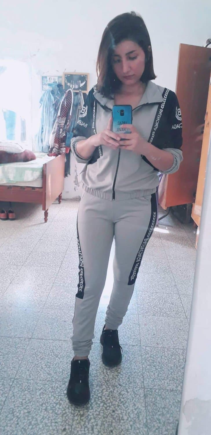 Click to view full size Arab syrian horny girl2