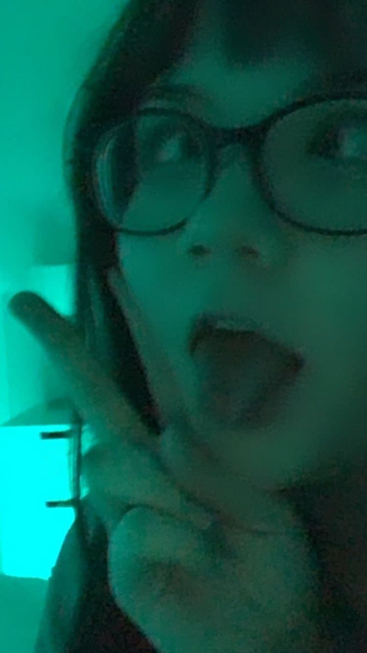 nerdy chubby glasses girl