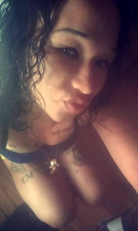 Some pic of a sister that needs some cum in her badly hmu