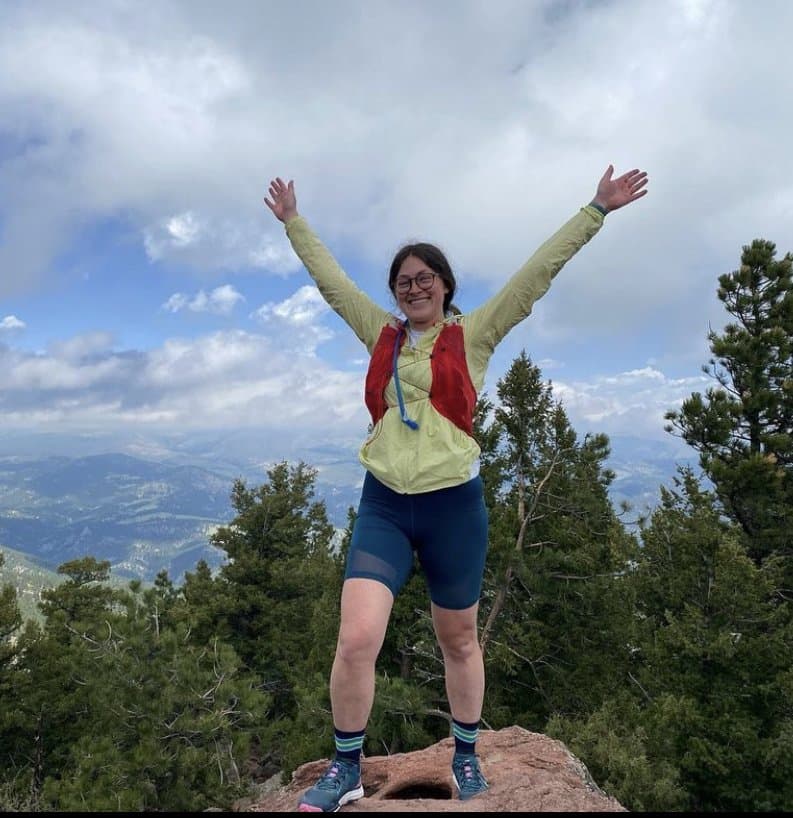 Nerdy frat house whore Kristen