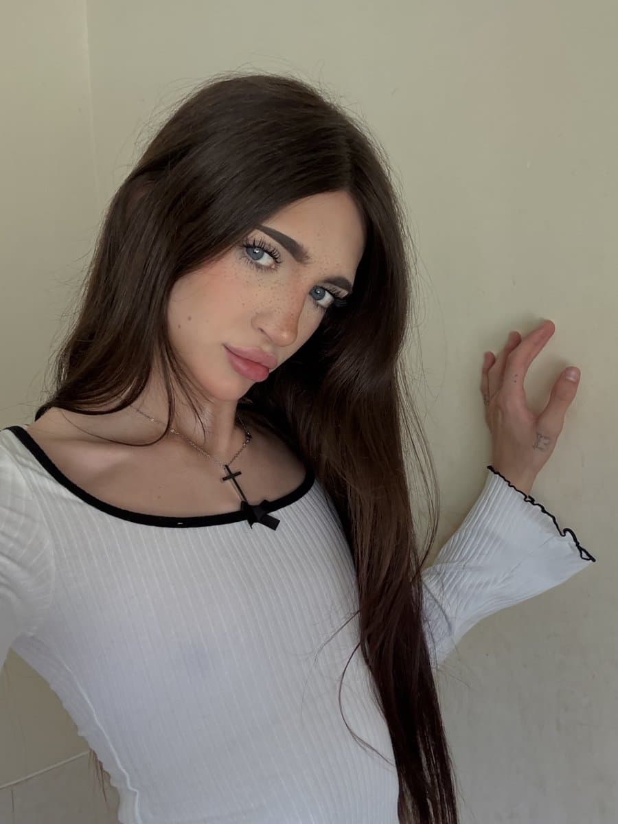 Trans maddi-Small tits and big dick a natural goddess