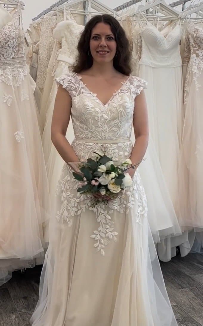 Nataša Marković poor economic cheap hooker From Serbia/Montenegro live in Switzerland