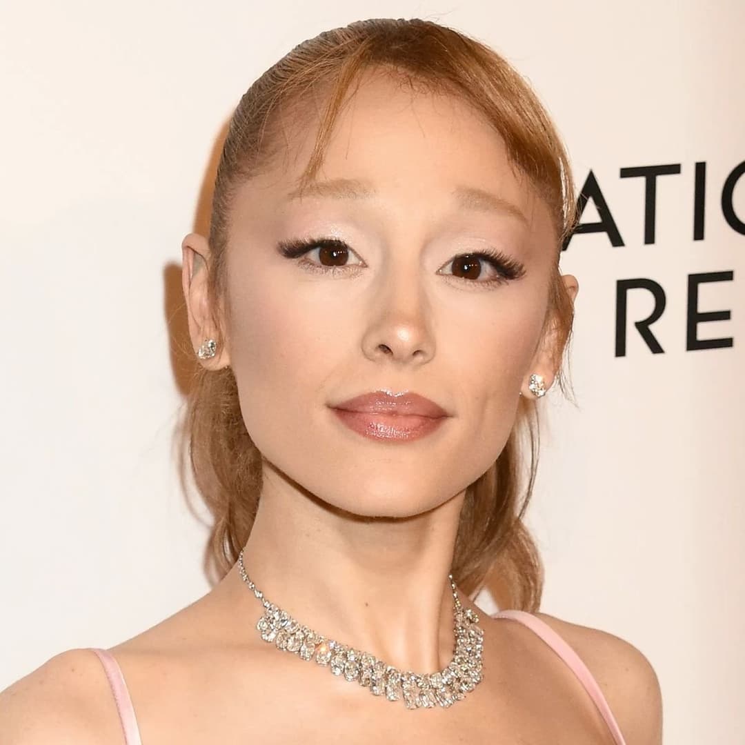 Ariana Grande 2025 face porn ?