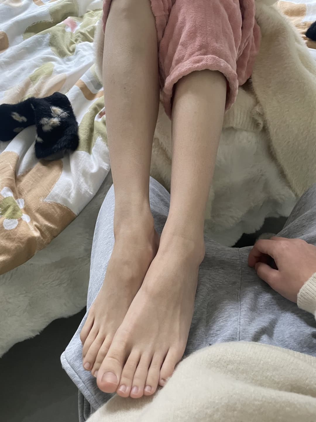 Click to view full size Chinese feet/shoes/socks/tights