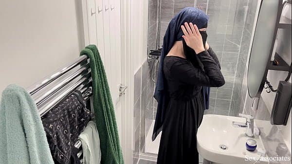 I Caught A Muslim Arab Girl In Hijab Masturbating In The Shower.