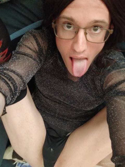 Sissy Bitch Jens Kalitzke with PEA for free online humiliation and ruin!