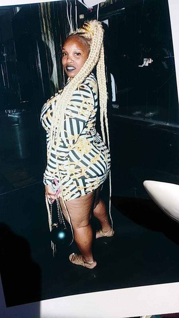 Freaky Bi Bbw Auntie (She need to start a only fans) I would not pull out 19