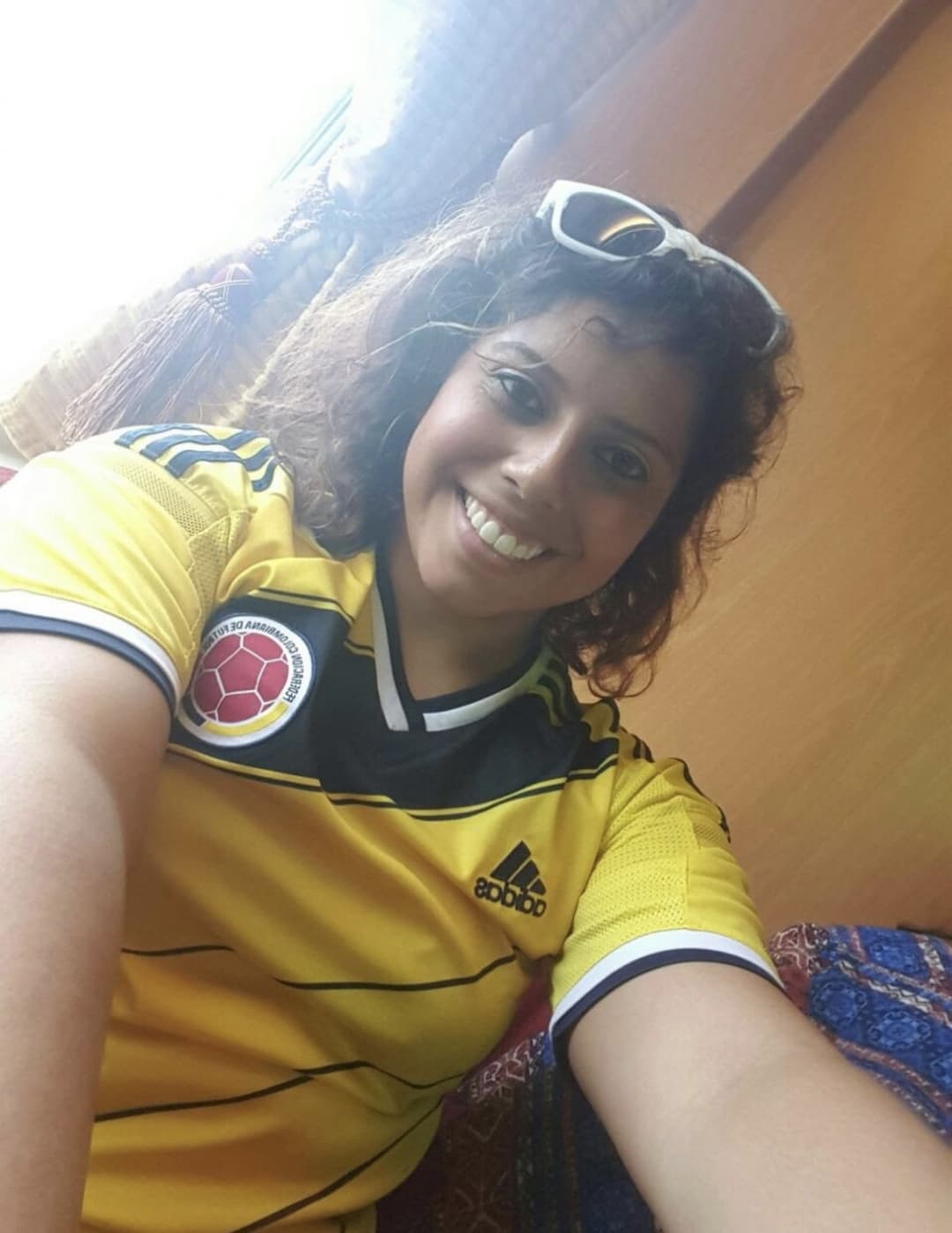 Cute Latina wife Melissa Moreno Davila gets her first bbc creampie. Hubby Films