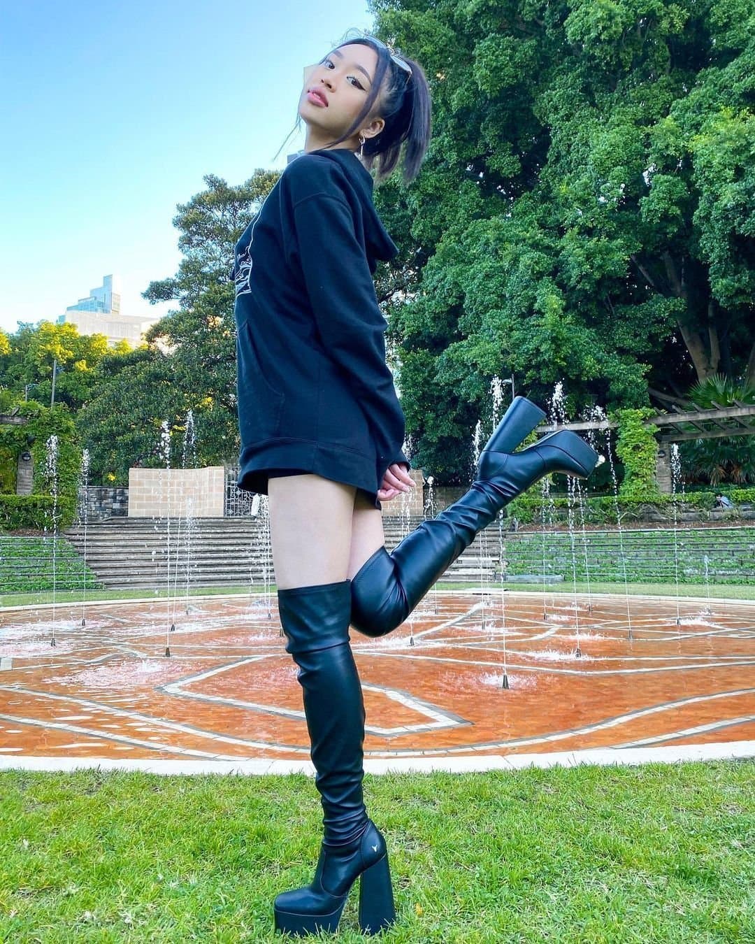 ASIAN AMATEUR LEAKS NASTY HORNY COUPLE BABE115