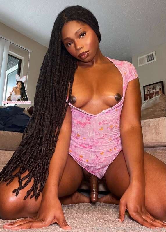 Princesscen ebony shemale big ass