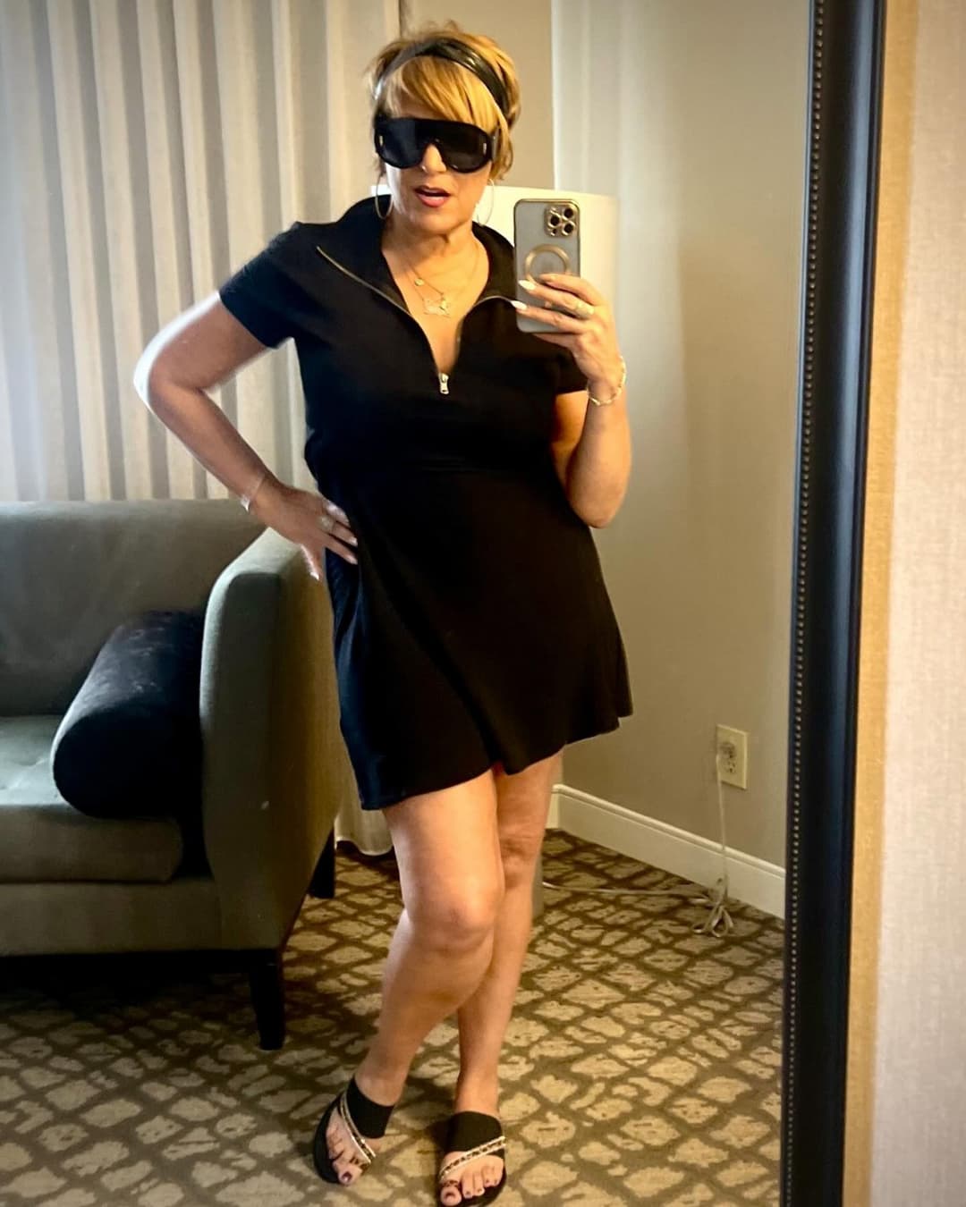 Thick Gilf flight attendant 2