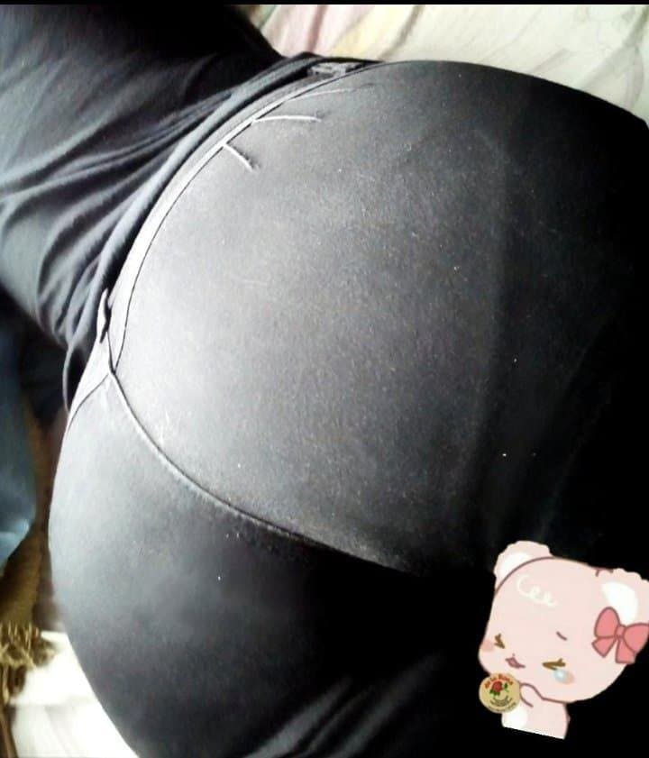 Putita de 18y con buen culo expuesta