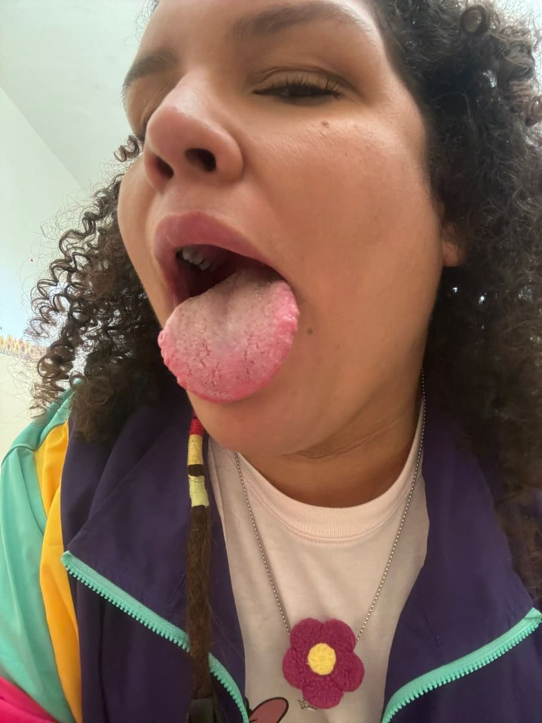 IMG-complete slut wife