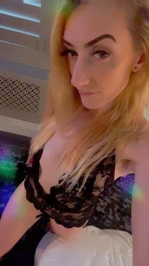 27 year old escort Snow Bellz in Las Vegas, North Las Vegas, summerlin area , downtown , Fremont ,