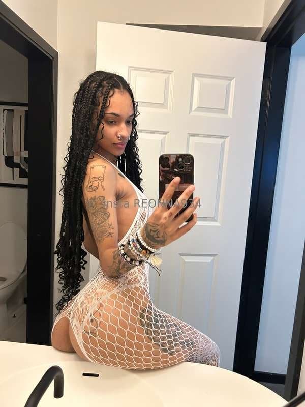 lightskin is my local BROKE EATER that turn to OF