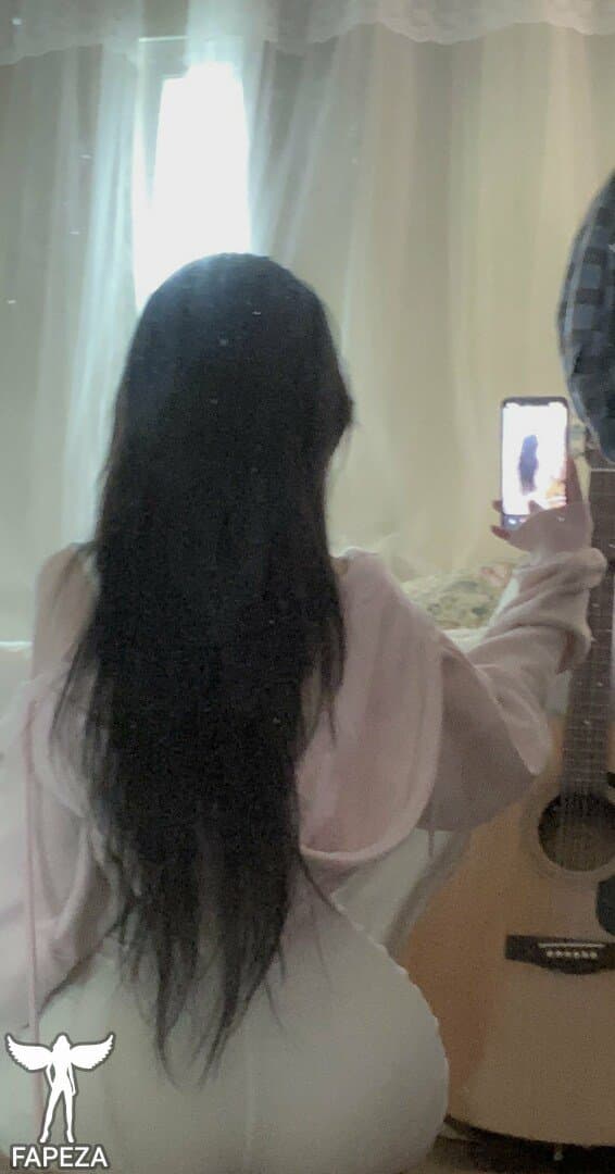 Asian Twitch streamer 6