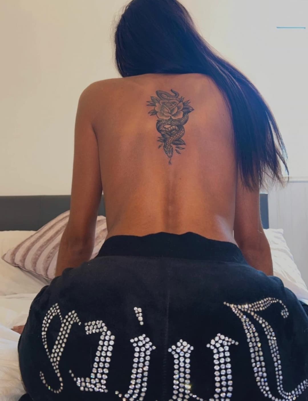 Just a needy slut with a needy ass