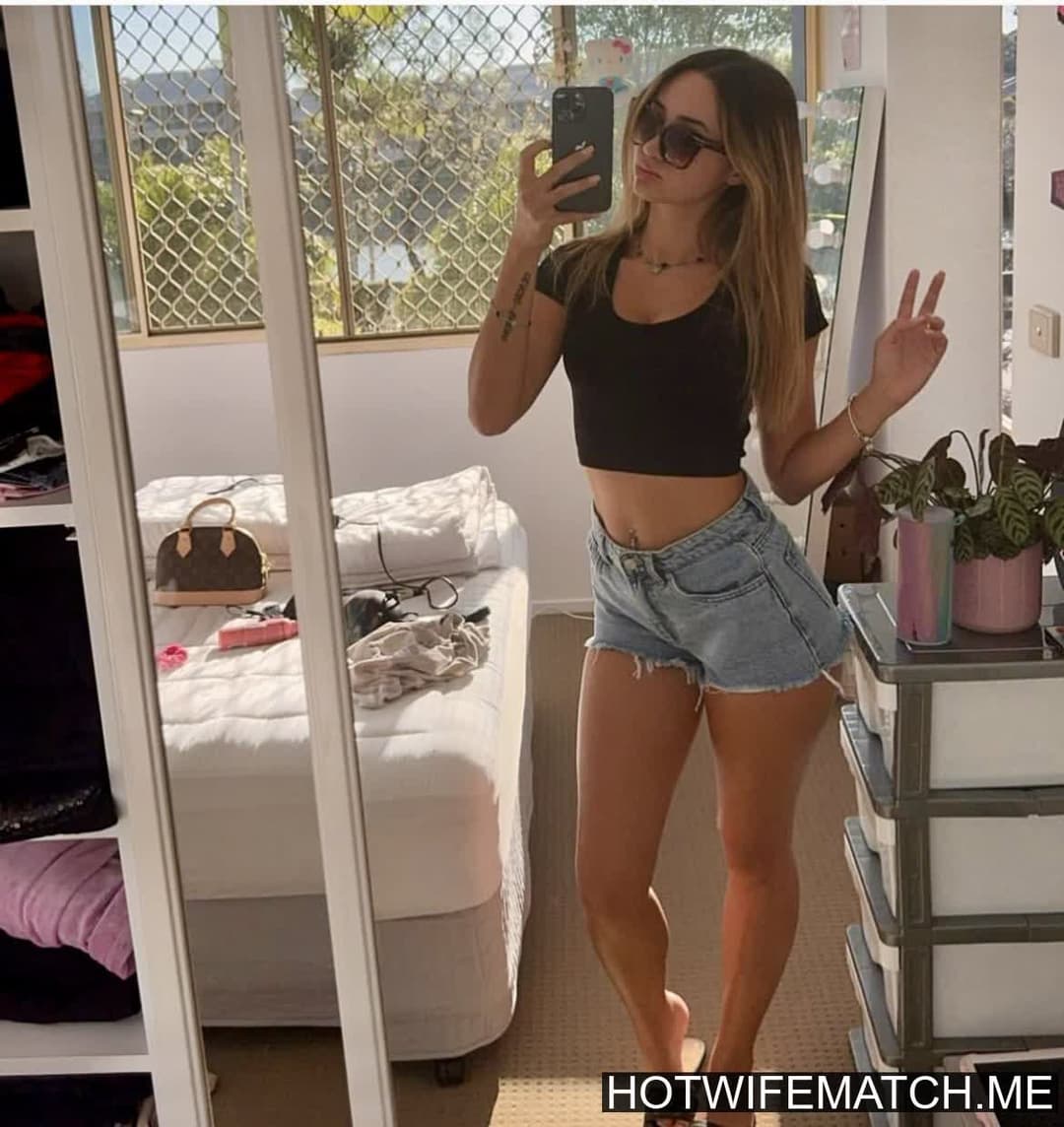 Smoke Show MILF Takes Double Load While Hubby Strokes & Films Every Insane Creampie Moment