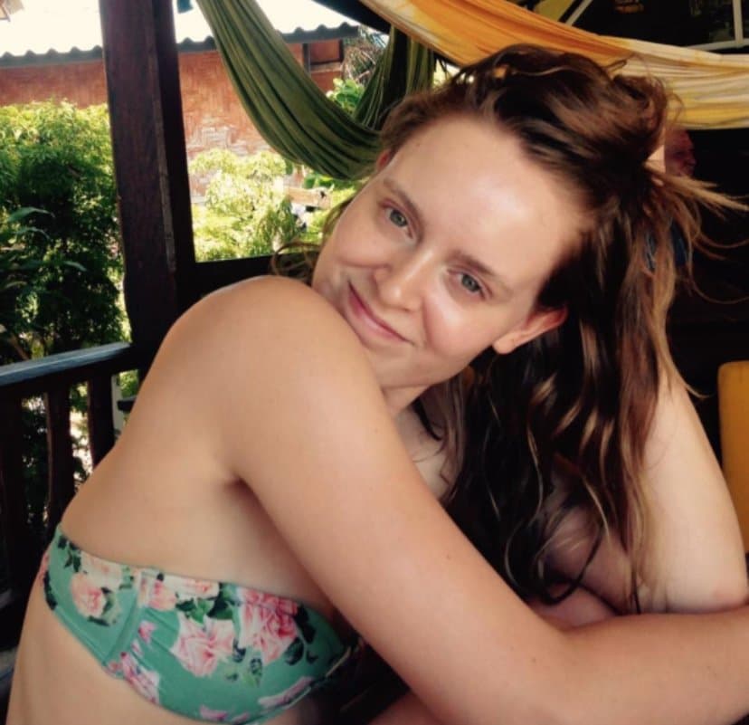 Dutch Slut Iris mathijssen begging to be recognized and used as fucktoy cumdump for strangers