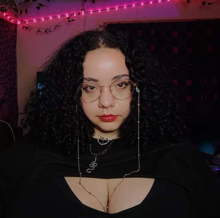 Bitch i wanna fuck, pm if you wanna talk about her