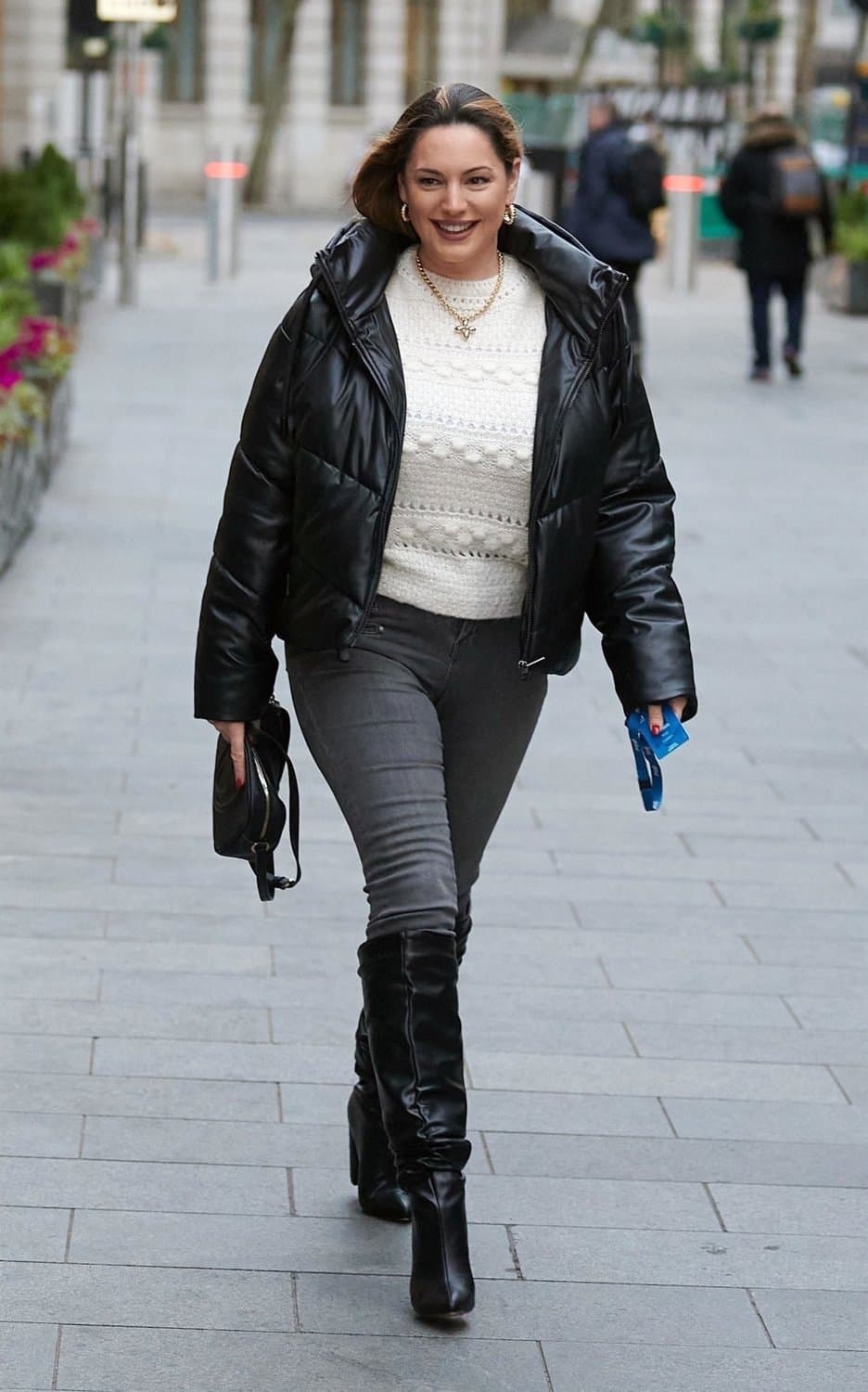 Kelly Brook - Black Knee High Leather Boots