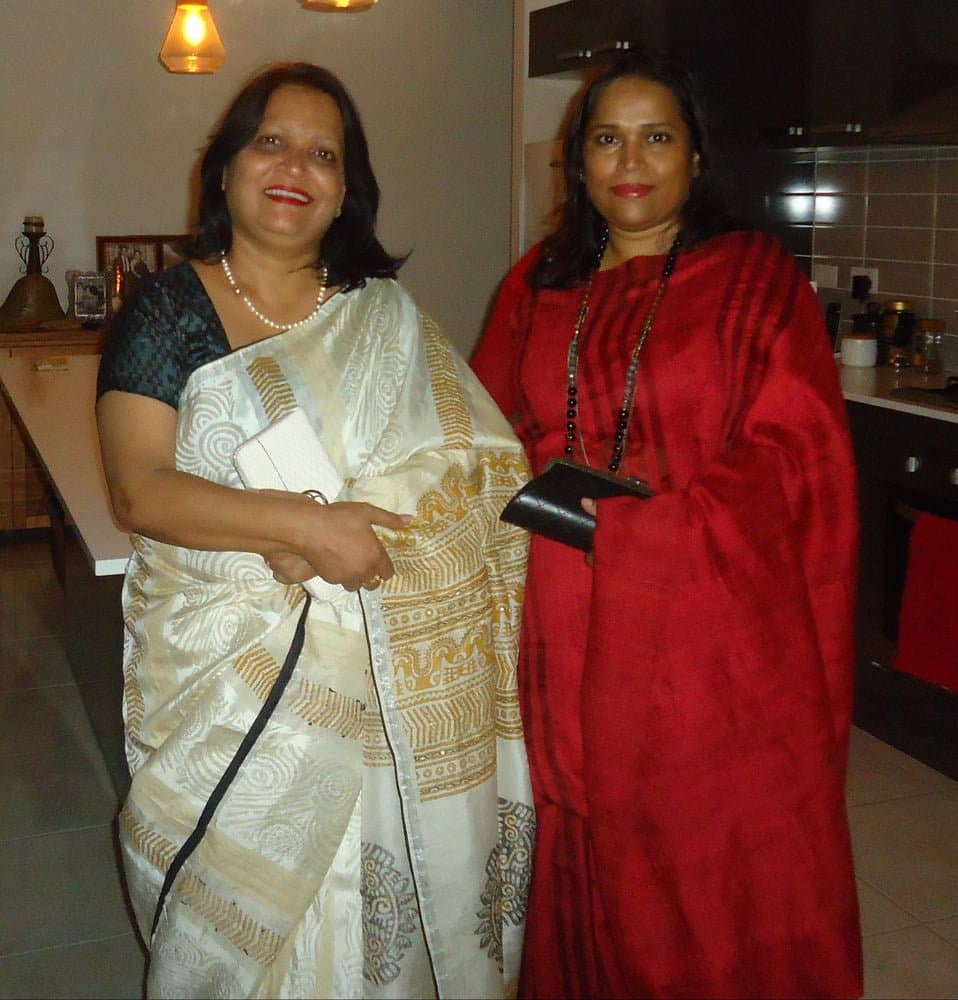 Voluptuous bhabhi from Dhaka, Bangladesh. No one could resist to pound this bhabhi????