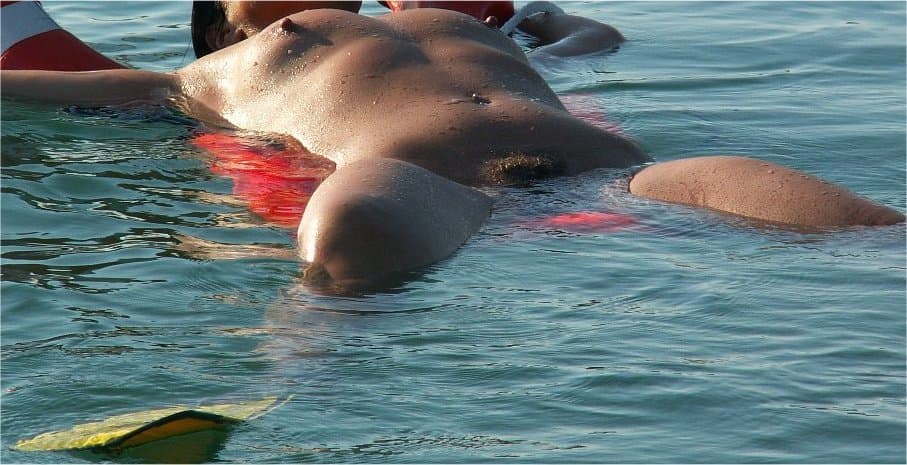 Italian Milf slut Debora Ricci wants to be shared all over like a toy