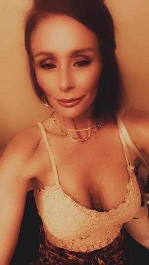 PERFECT PETITE MATURE SEXY HOT MILF COUGAR MOM featuring her daughter REAL CAMER ROLL LEAKS